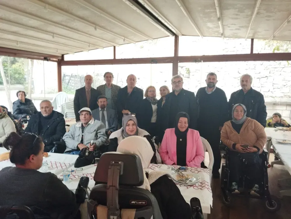 Manisa Vakfı Engelliler İçin Anlamlı Program Düzenledi