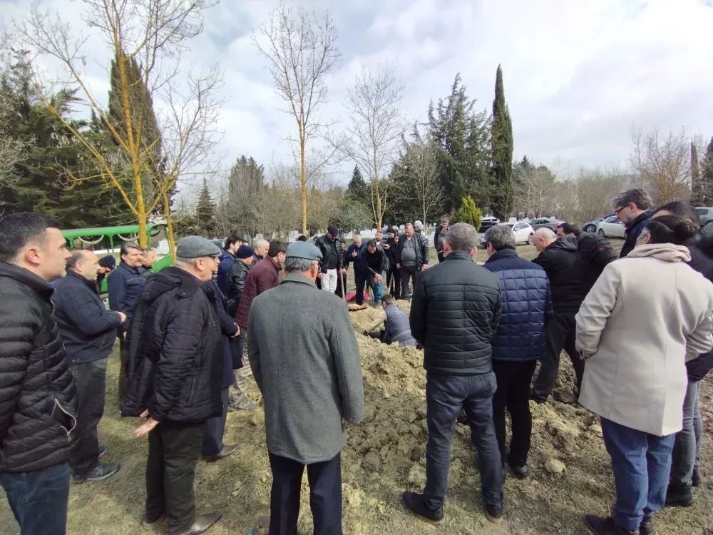 Hacı Mürsel Oktay, Hadımköy Yeşilbayır Mezarlığı’nda Toprağa Verildi