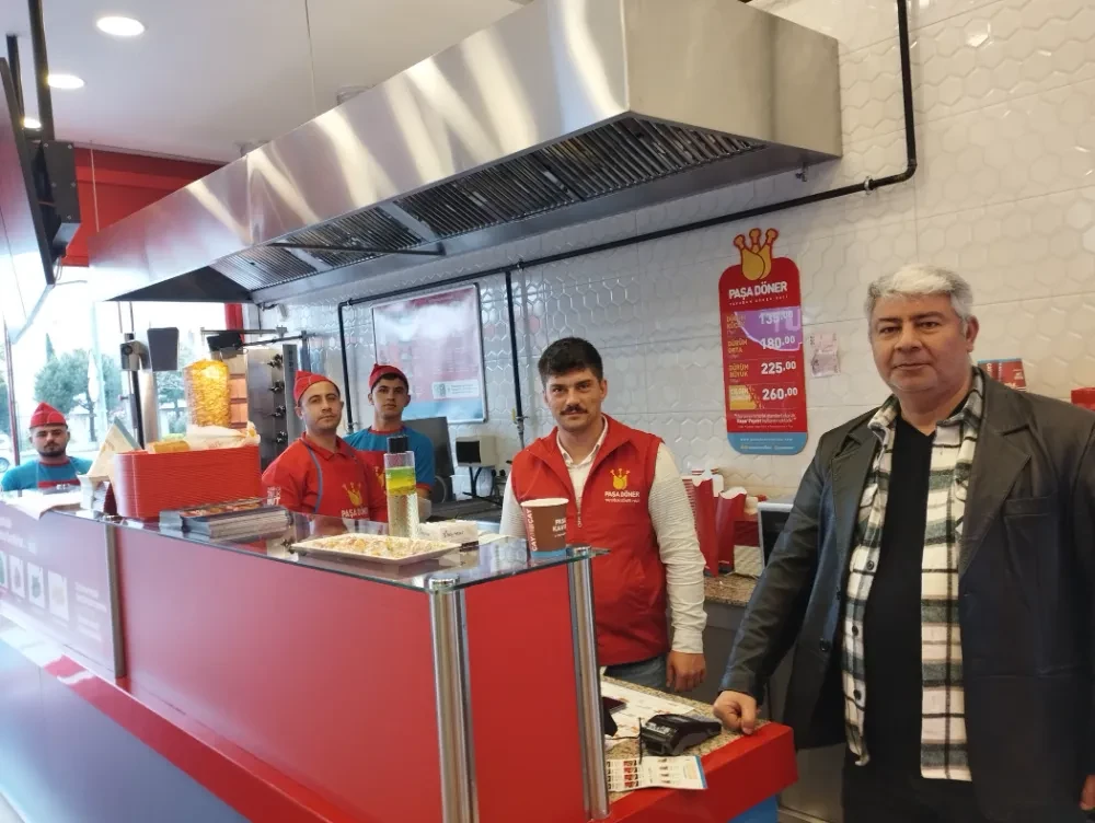 Bahçekent Paşa Döner’le Şenlendi: Kalite, Lezzet ve Güler Yüz Bir Arada!
